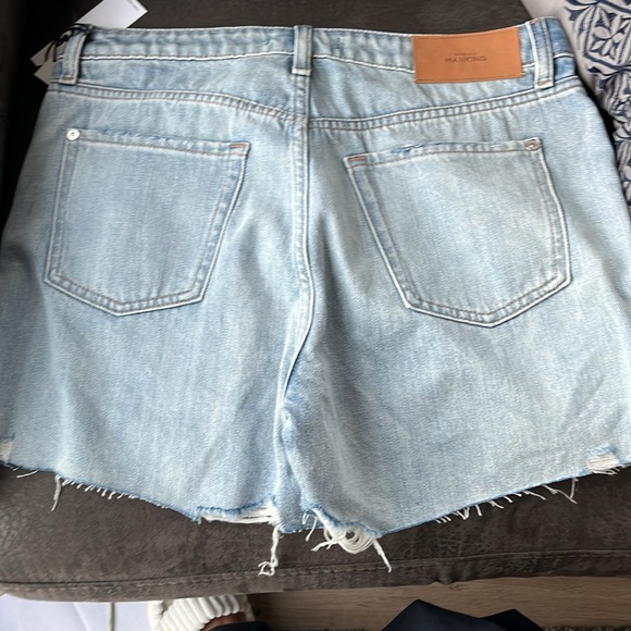 Authentic 7 For All Mankind denim women’s shorts - Picture 4 of 7